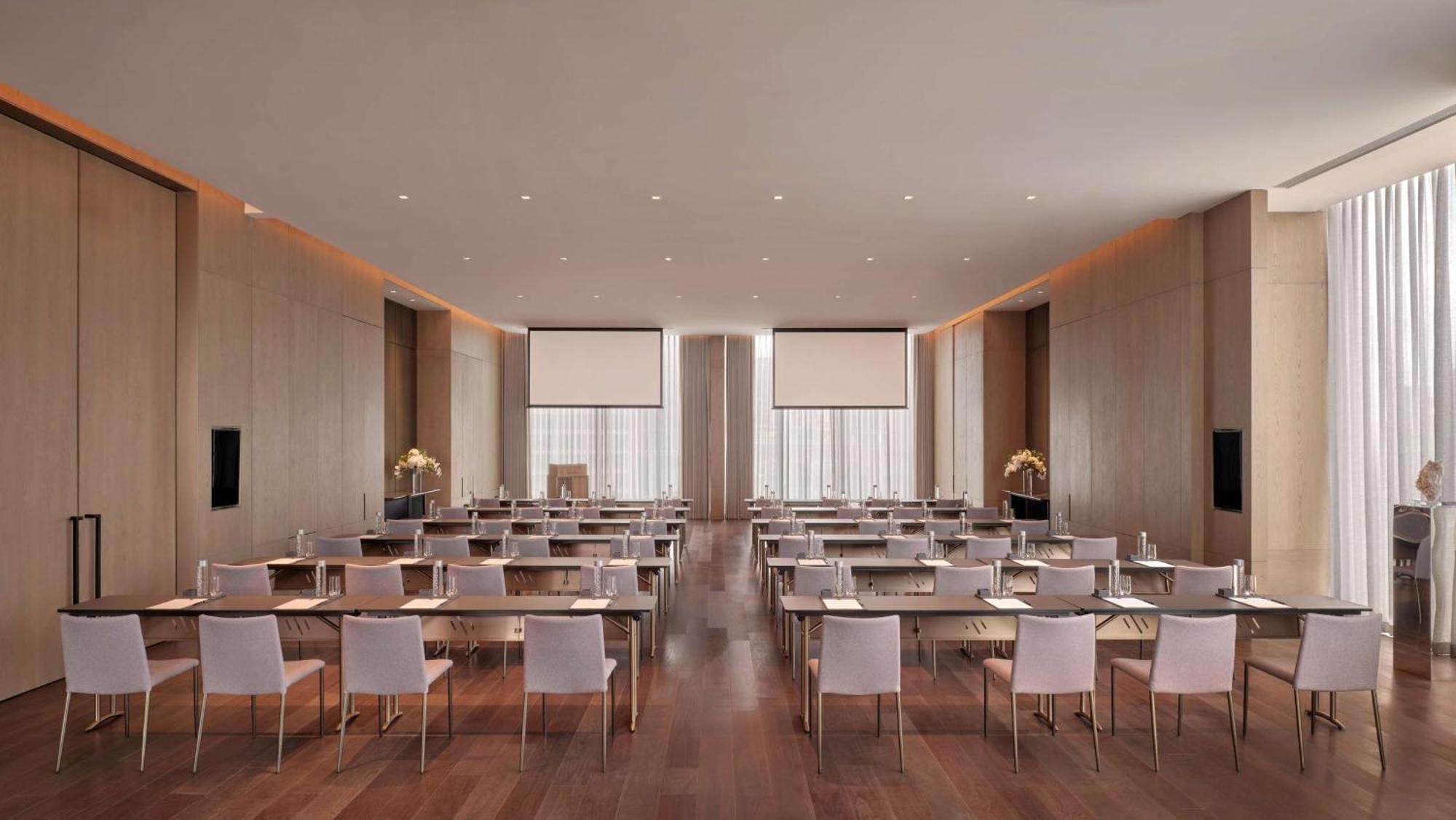 Conrad Shenzhen, The First Art Museum Hotel In Greater Bay Area With The Stunning Bay And Sunset View In The Hotel Terrace Zewnętrze zdjęcie
