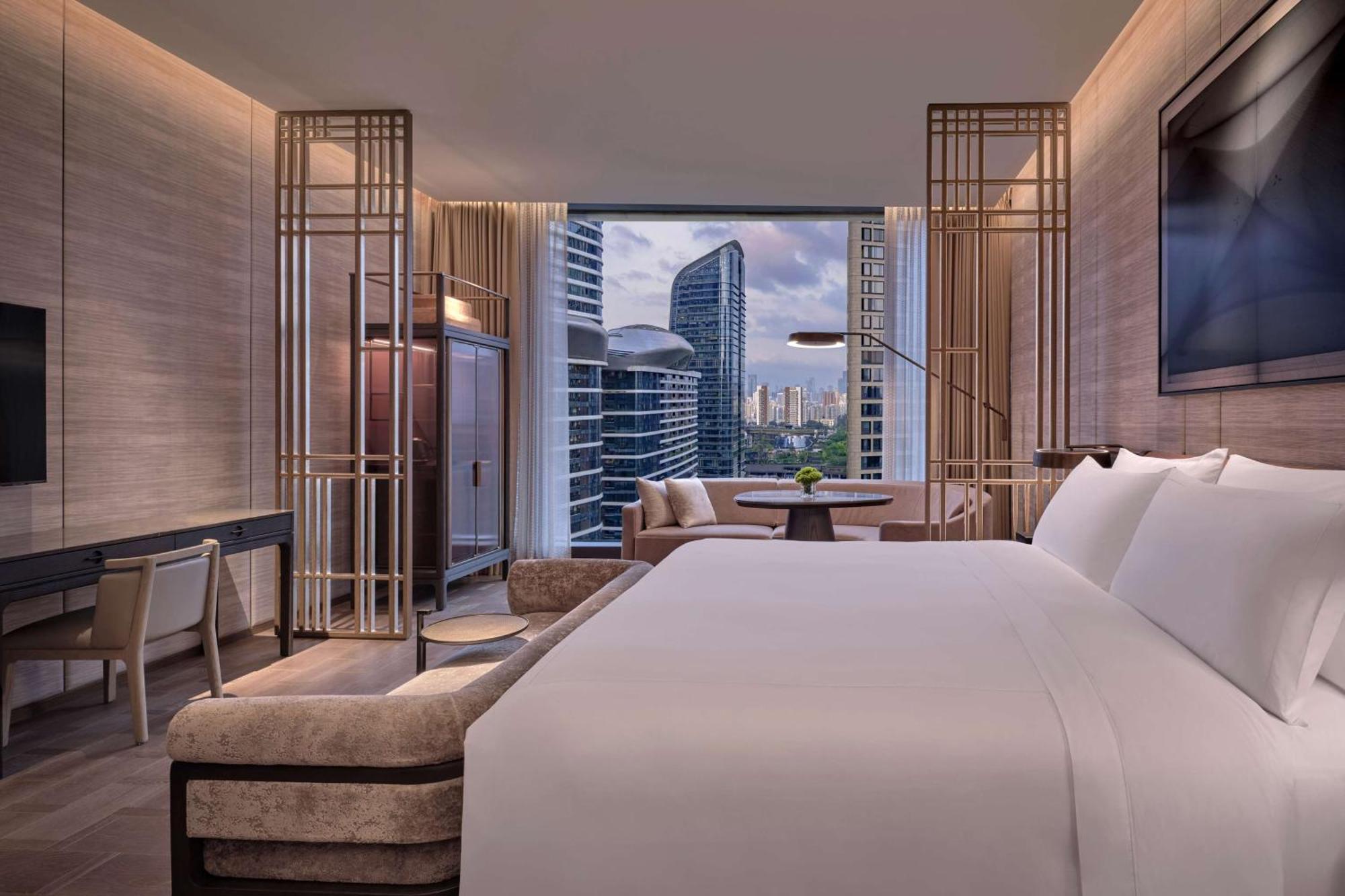 Conrad Shenzhen, The First Art Museum Hotel In Greater Bay Area With The Stunning Bay And Sunset View In The Hotel Terrace Zewnętrze zdjęcie