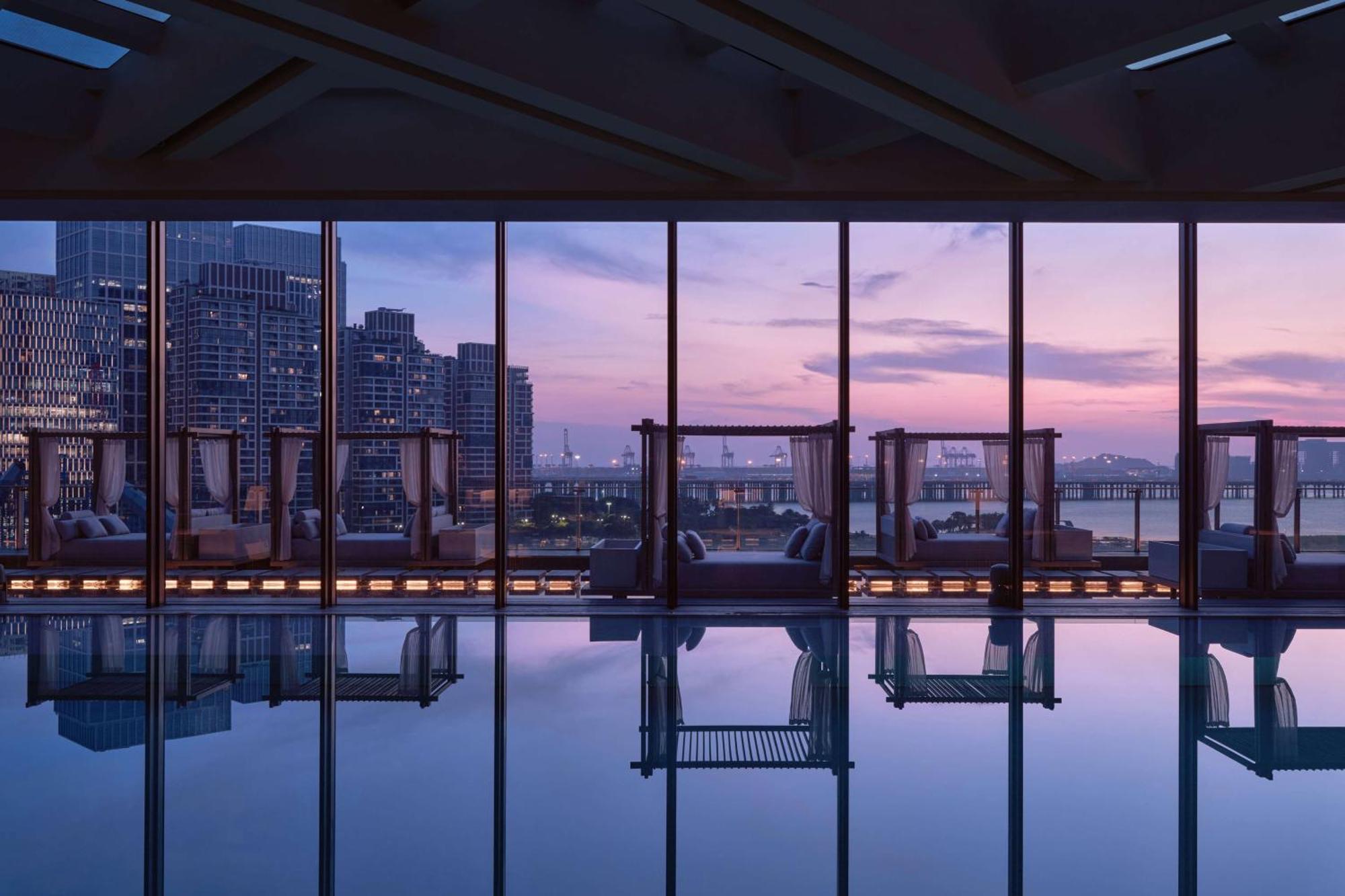 Conrad Shenzhen, The First Art Museum Hotel In Greater Bay Area With The Stunning Bay And Sunset View In The Hotel Terrace Zewnętrze zdjęcie