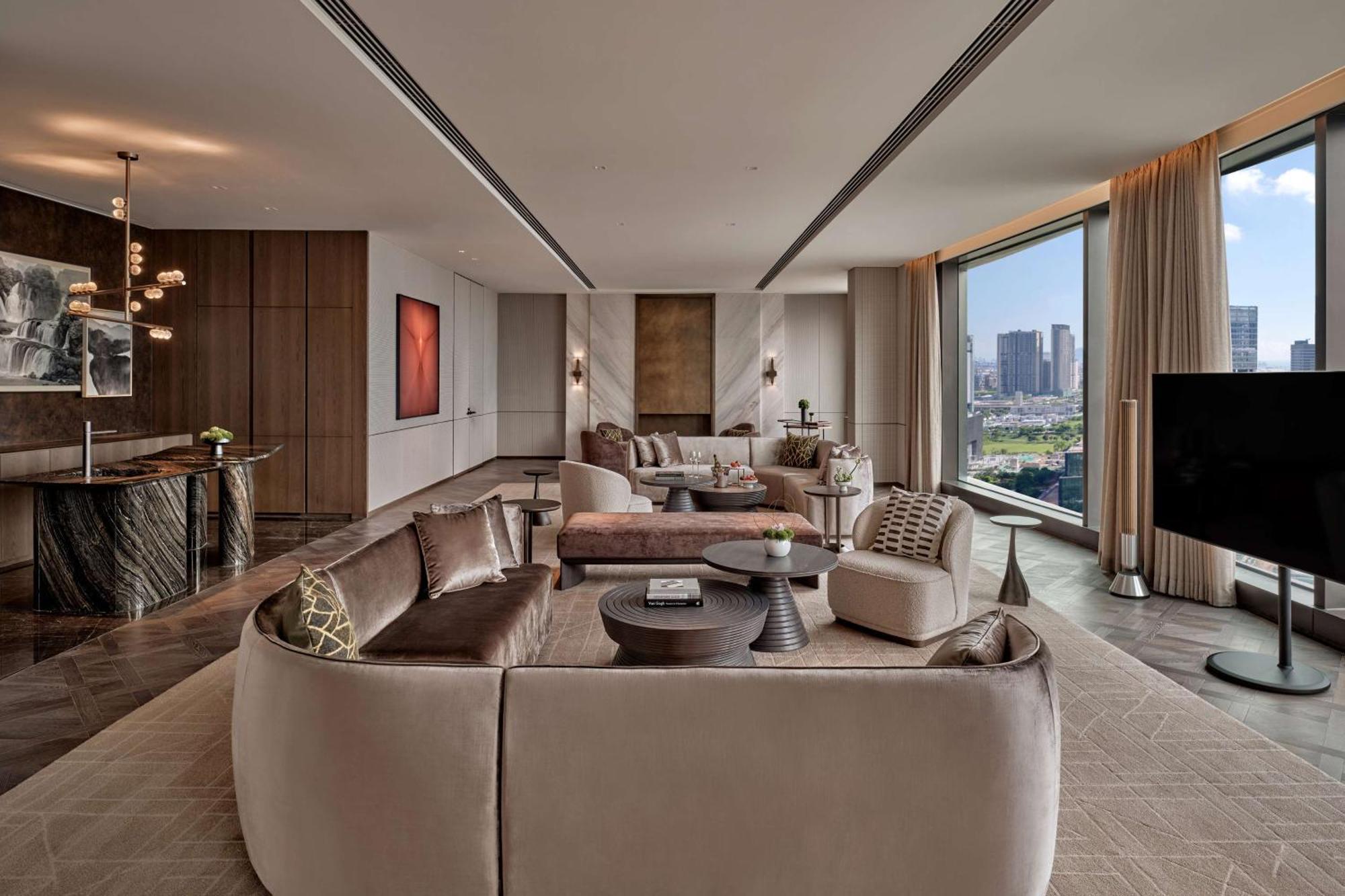 Conrad Shenzhen, The First Art Museum Hotel In Greater Bay Area With The Stunning Bay And Sunset View In The Hotel Terrace Zewnętrze zdjęcie
