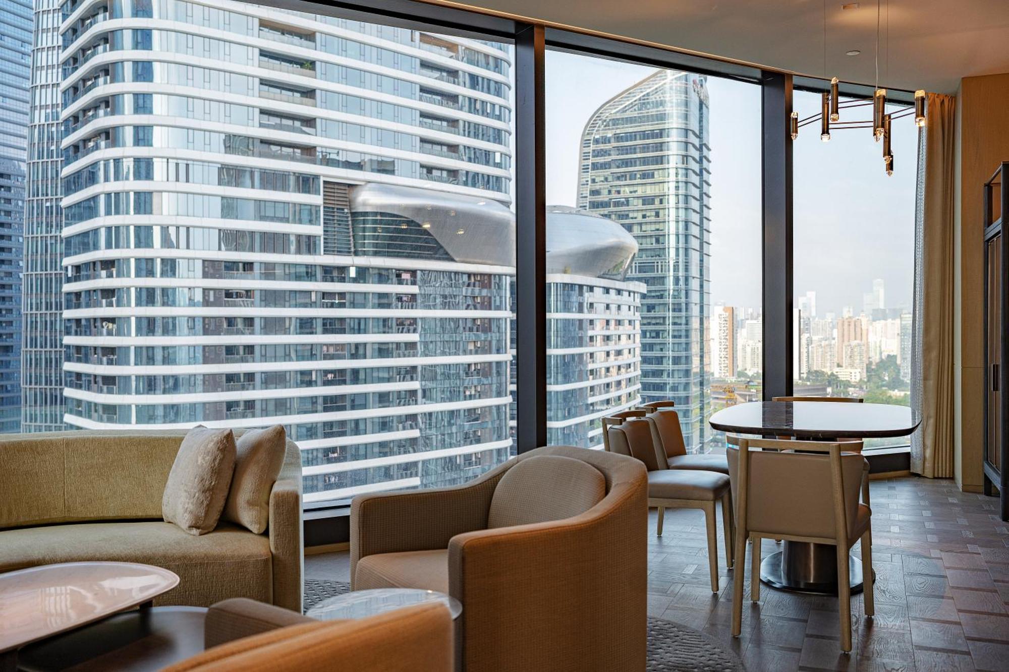 Conrad Shenzhen, The First Art Museum Hotel In Greater Bay Area With The Stunning Bay And Sunset View In The Hotel Terrace Zewnętrze zdjęcie